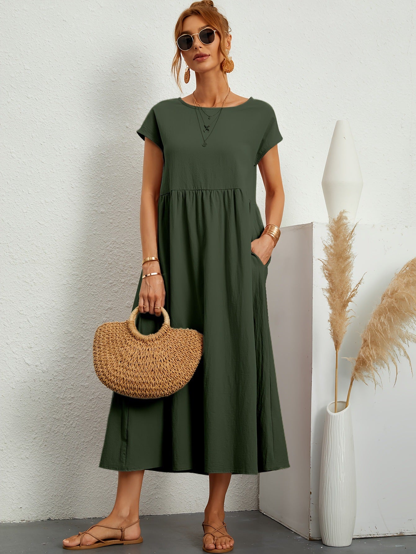 Robe Longue Fluide à Coupe Évasée et Taille Froncée
