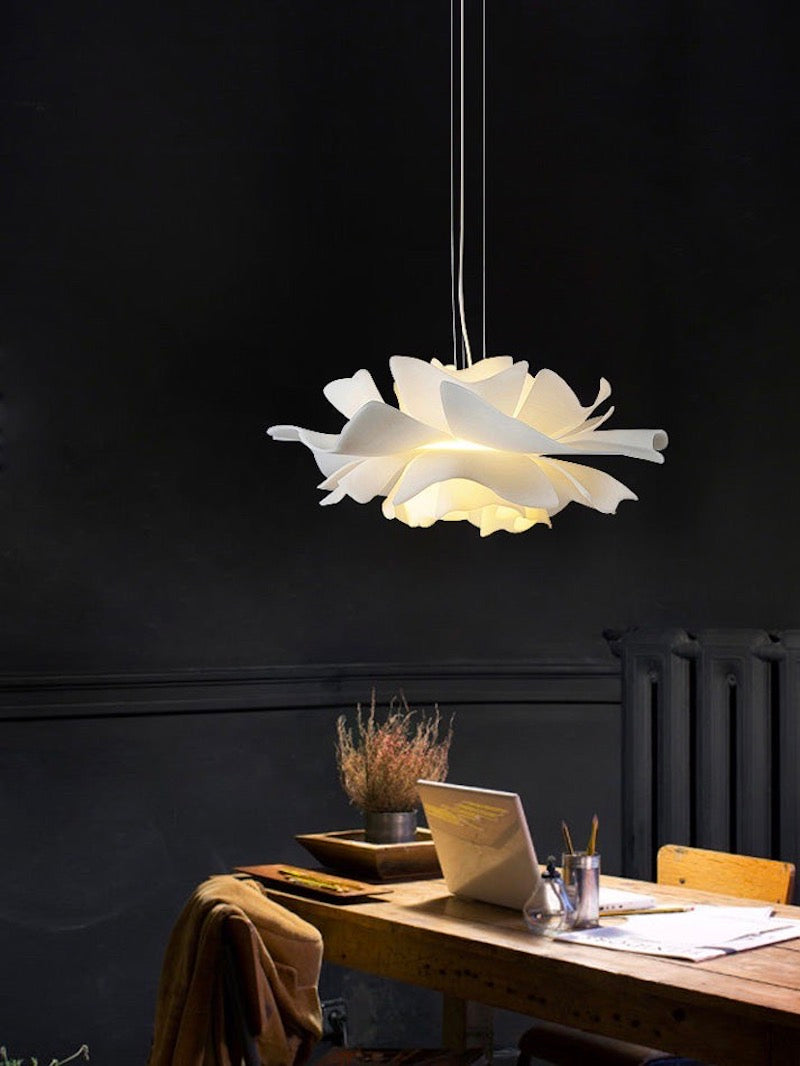 Handcrafted White Lotus Flower Acrylic Pendant Light — Vintage Nordic Ceiling Lamp