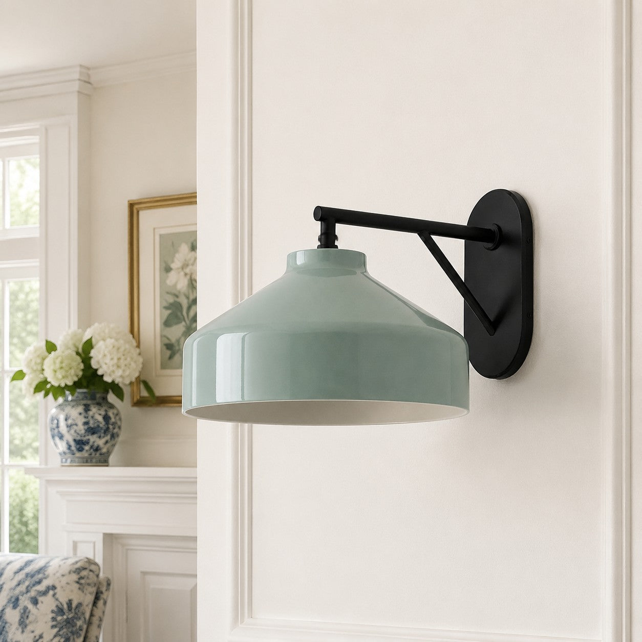 Hanton Industrial Modern Outdoor Wall Sconce — Slim Contemporary Design