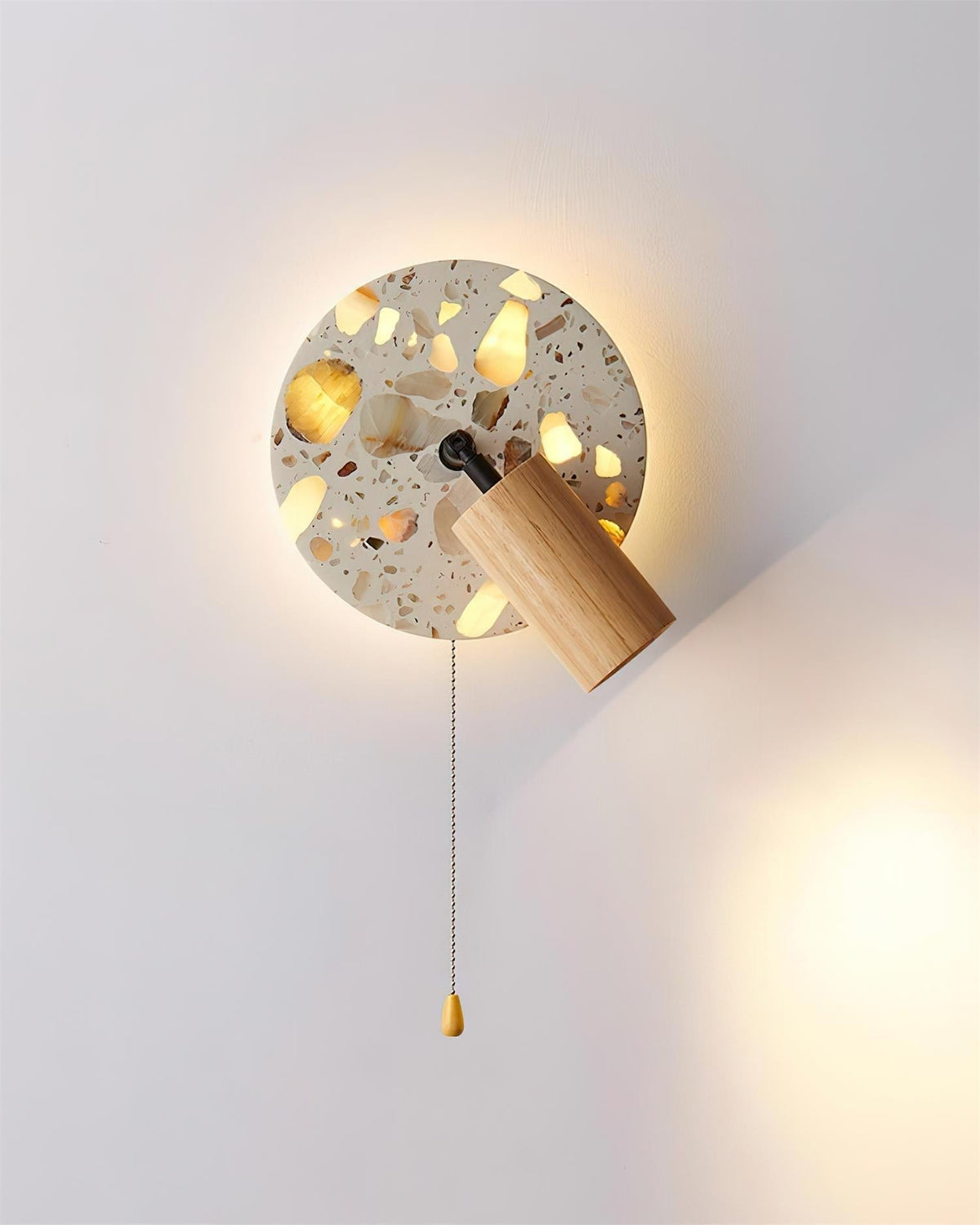 Traviso Wall Lamp with Adjustable Head, Pull Switch