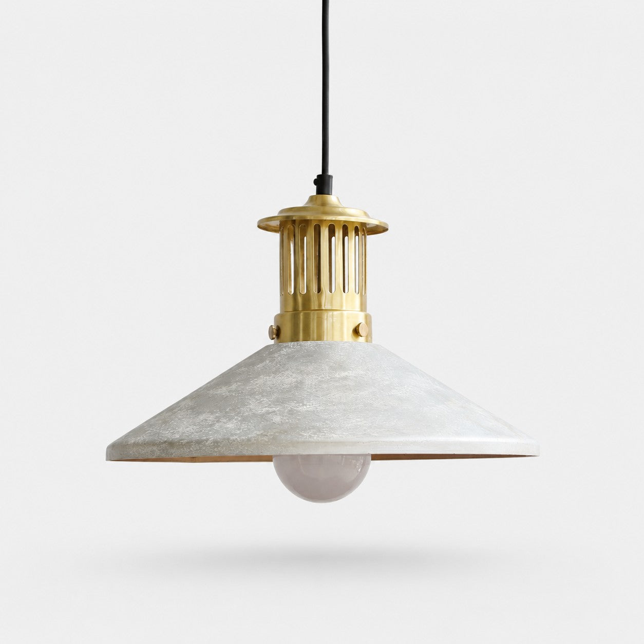 Nordic Farmhouse Pendant Ceiling Light — Hand-Rusted Finish